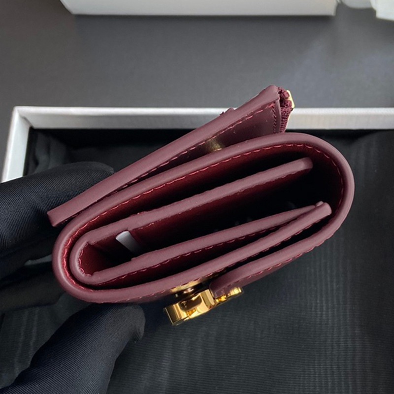 Triomphe亮澤皮皮革短款錢包_4