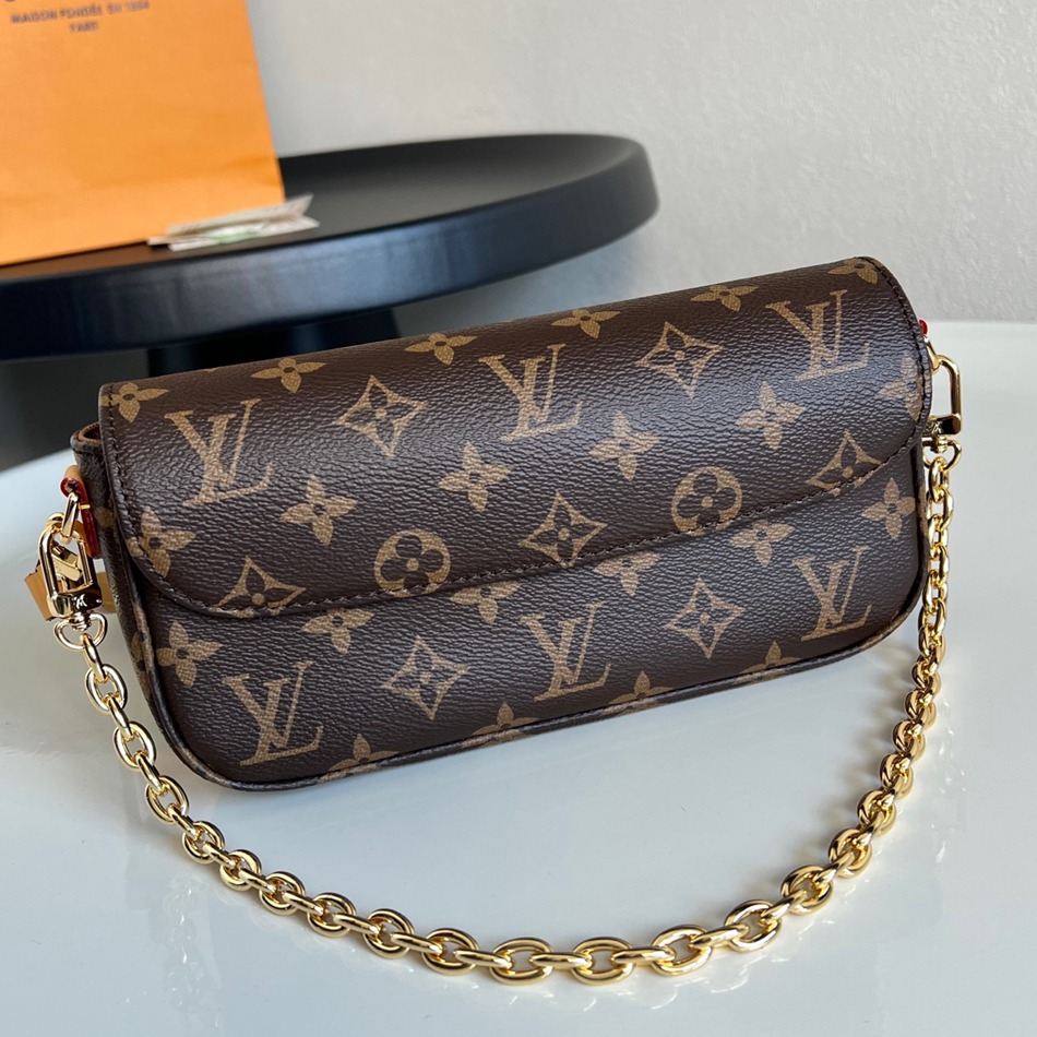 M26587 Wallet on Chain Ivy_1