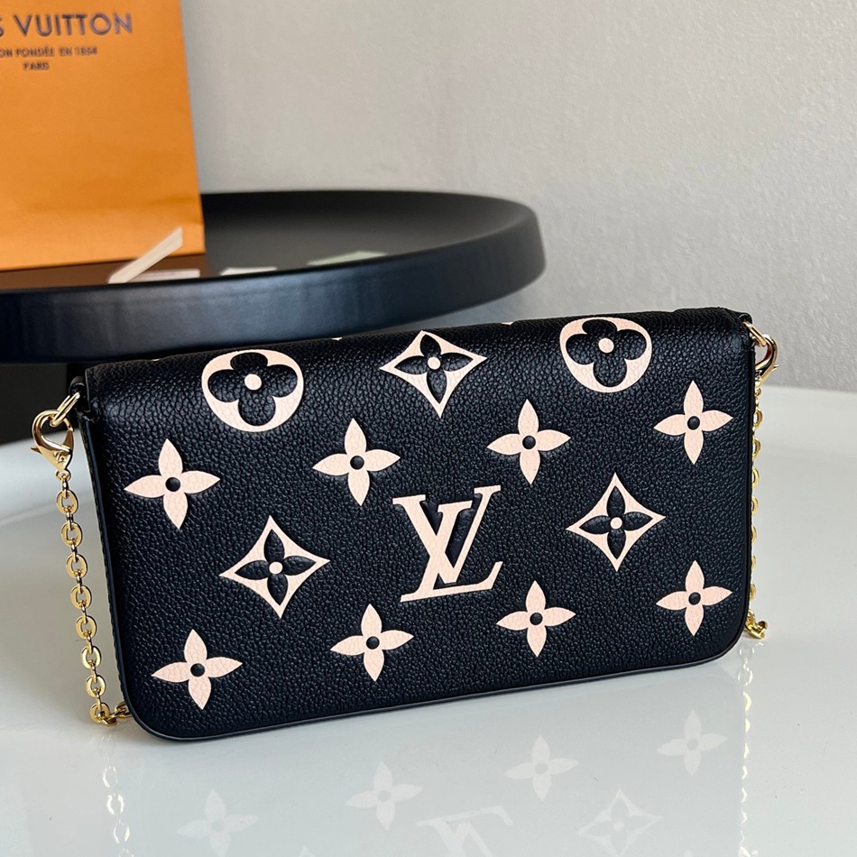 M82479 Felicie Pochette_3