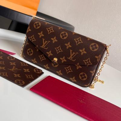 M81896 Felicie Pochette