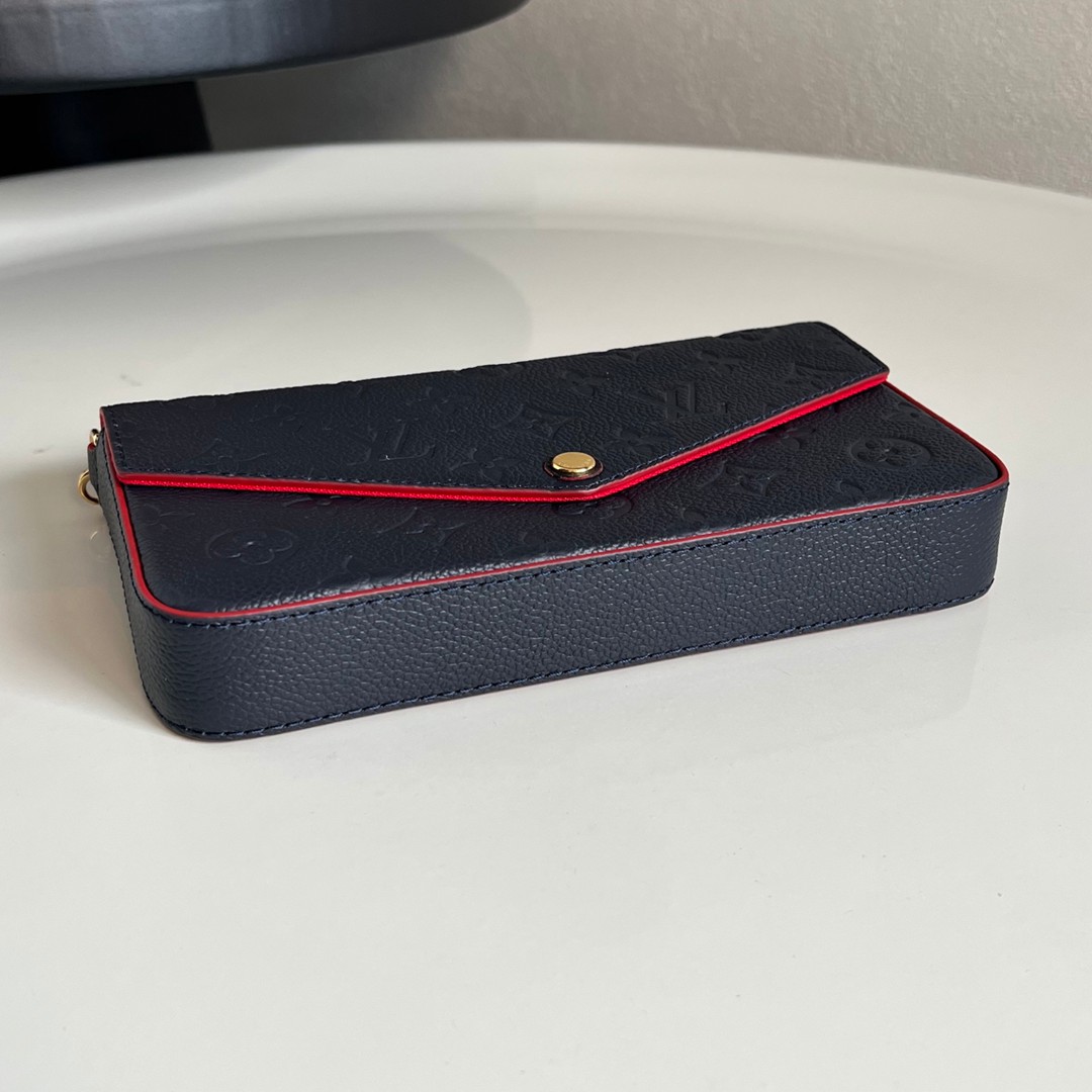 M64064 Pochette Félicie 藍色壓花鏈條包-4