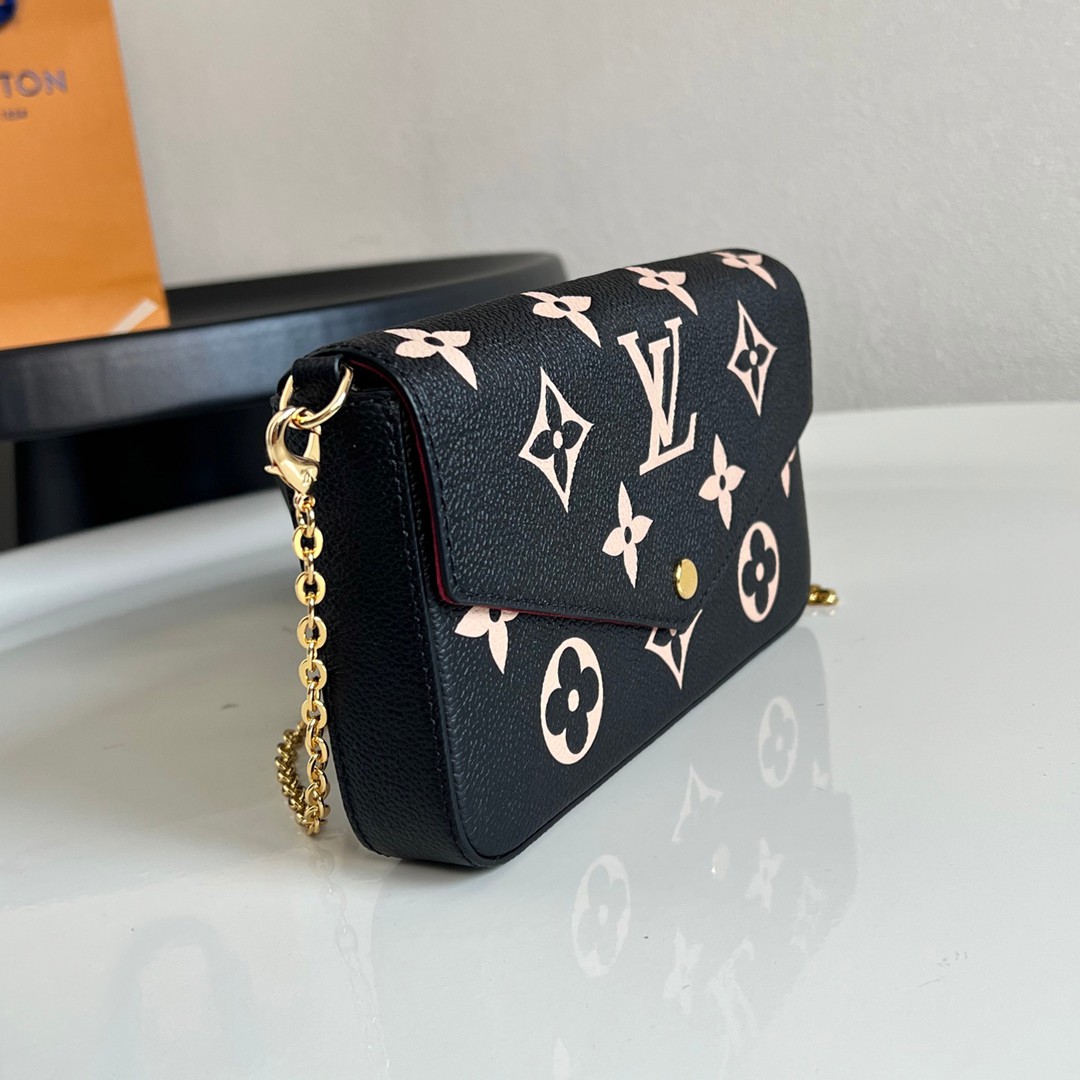 M80482 Pochette Félicie 黑色壓花鏈條包-2