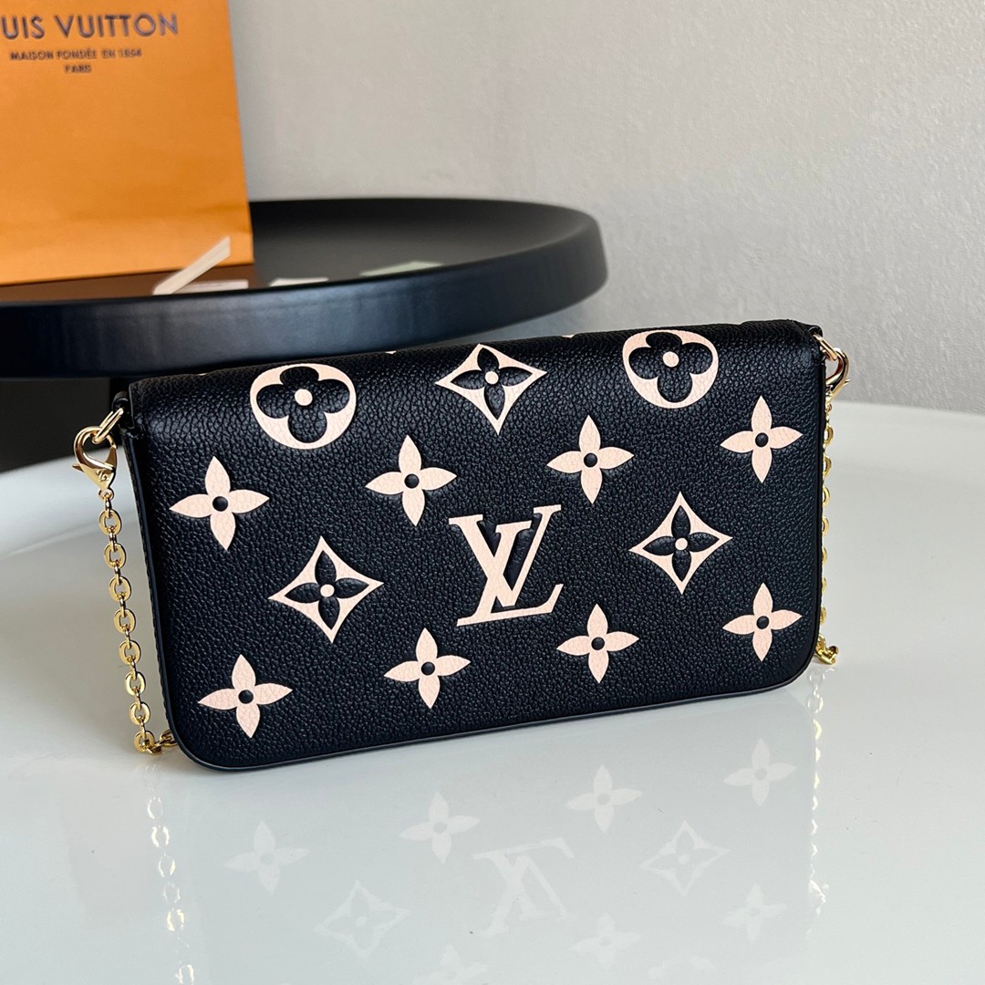 M80482 Pochette Félicie 黑色壓花鏈條包-3