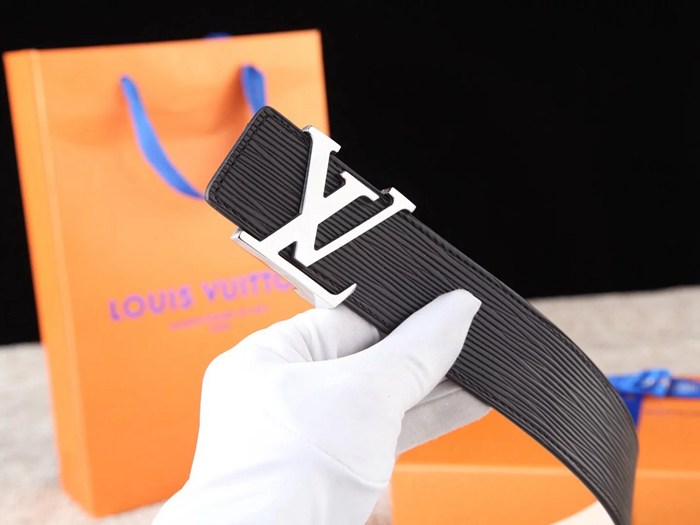 LV水波紋配白色牛皮內裏皮帶-8