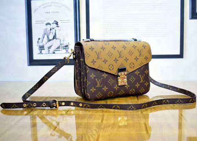 M41465 Pochette Metis 女款斜背包 YL3-2