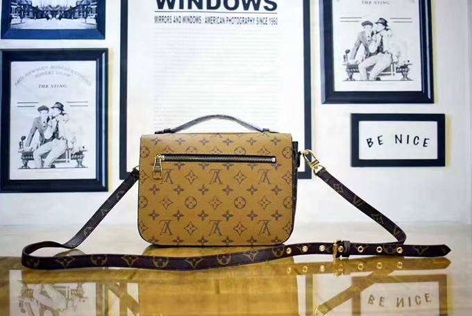 M41465 Pochette Metis 女款斜背包 YL3-4