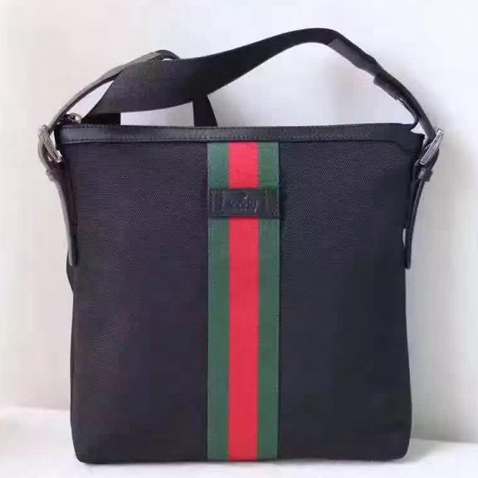 387111 品質  黑色帆布黑色牛皮皮 斜背包