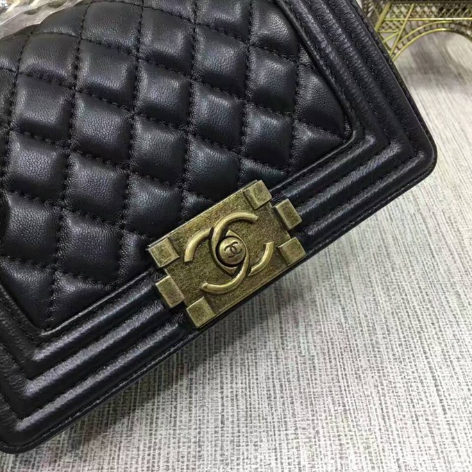 67085羊皮20cm經典BOY辣媽款系列 斜背包 黑色 古金五金-3