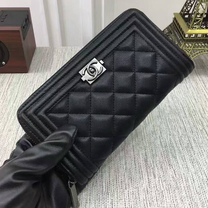88711 小羊皮系列單拉鏈長夾  BOY系列 銀色五金