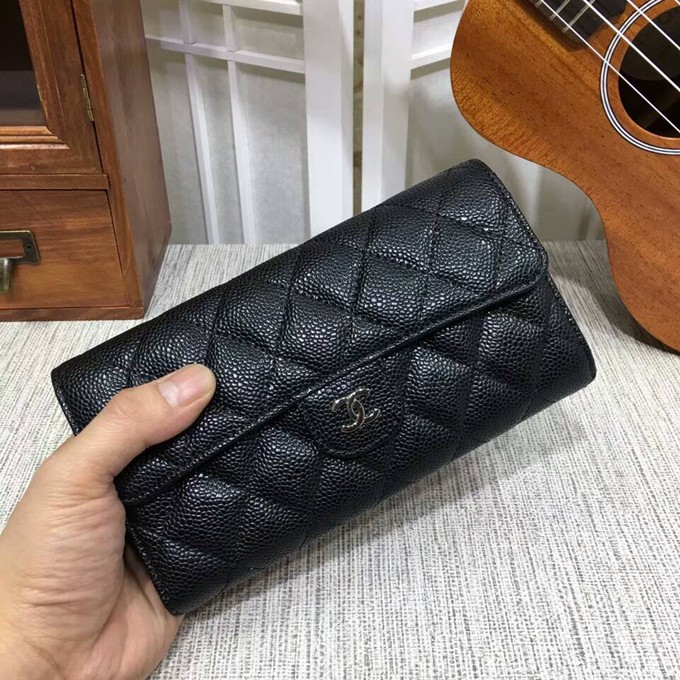 31507 魚子醬菱格兩折口蓋錢包 銀色五金-2