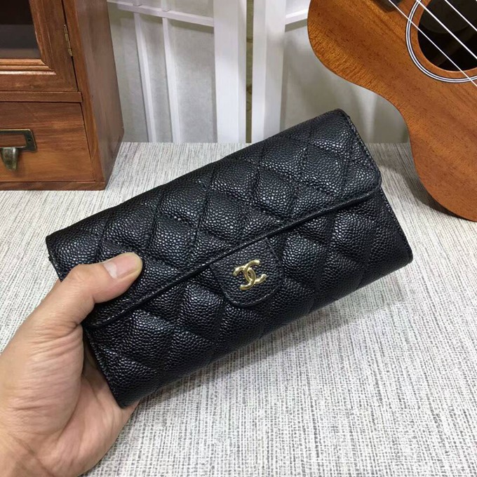 31507 魚子醬菱格兩折口蓋錢包 金色五金
