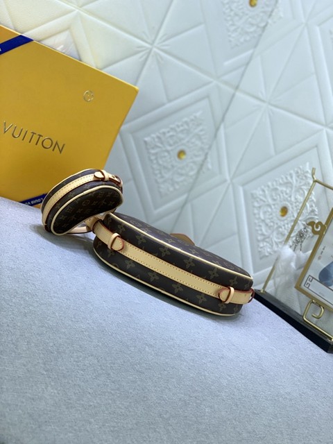 LV 46828 專櫃最新款碗豆子母包郵差包 可頌包 可拆卸-7