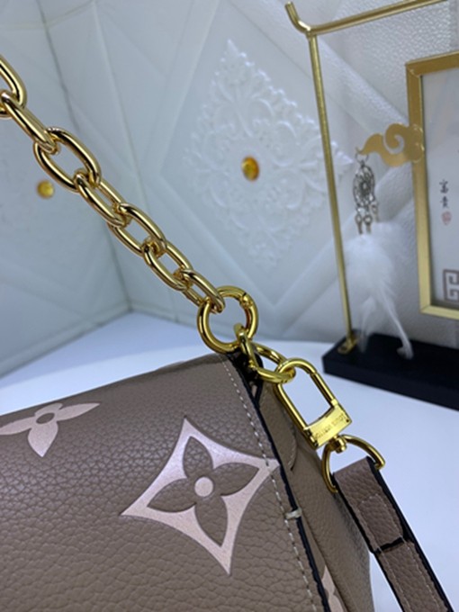 LV M45836 FAVORITE 壓紋軟粒面包包 單肩手提包-10