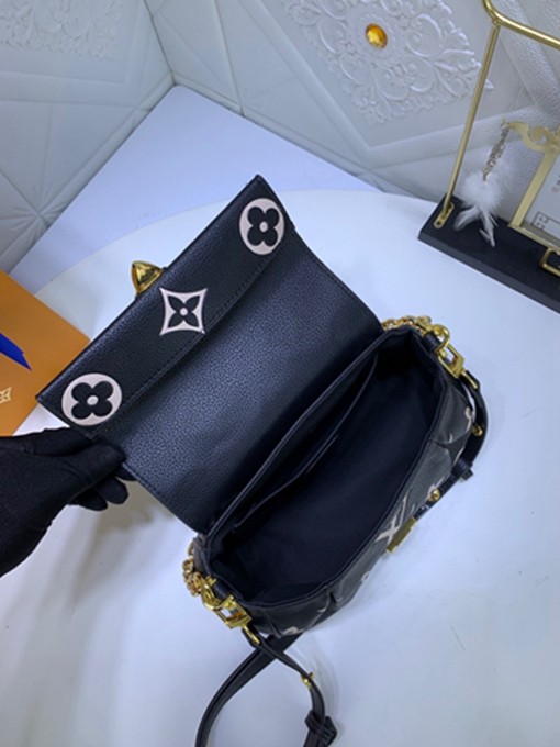 LV M45836 FAVORITE 壓紋軟粒面包包 單肩手提包-15