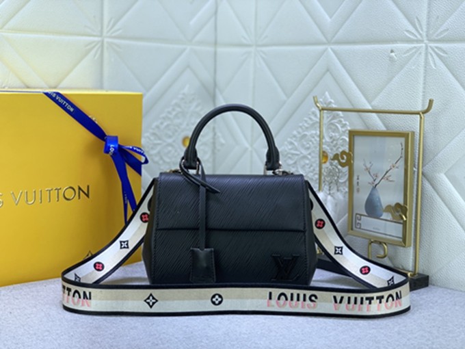 LV M58931Cluny迷你手袋 手提斜背兩用包包