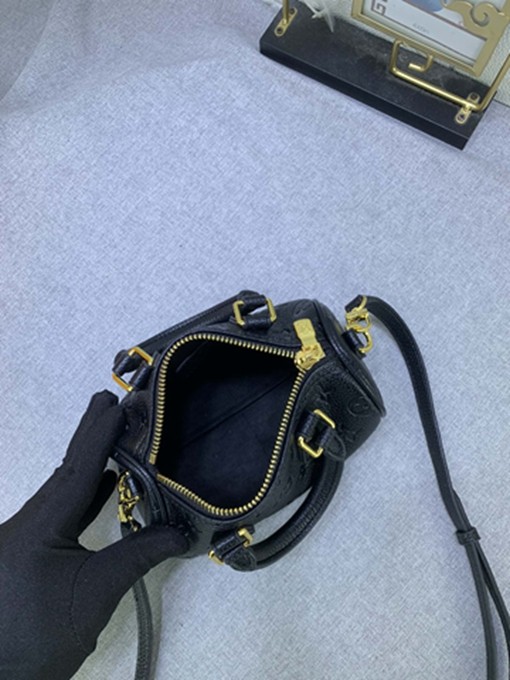 LV M81456Monogram Empreinte 壓紋皮革迷你波士頓包-7