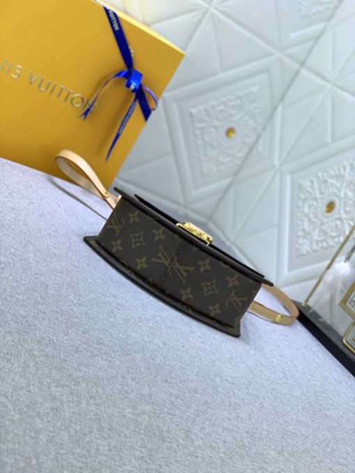 LV M46548扇形手提斜挎包包-4