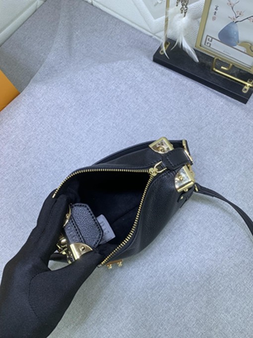 LV M23817 四角包邊鉚釘谷愛淩同款盒子包-9