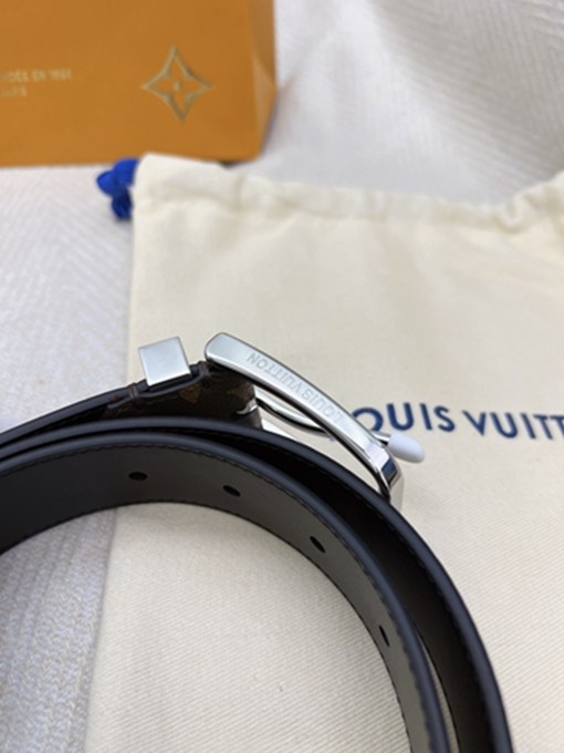 LV 扣頭字母logo老花皮帶-5