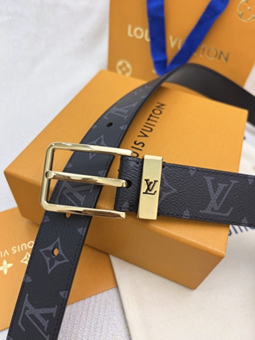 LV 扣頭字母logo黑花皮帶-8