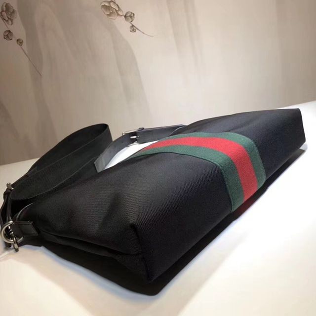 523335原單克尼龍布 時尚簡約郵差包-2