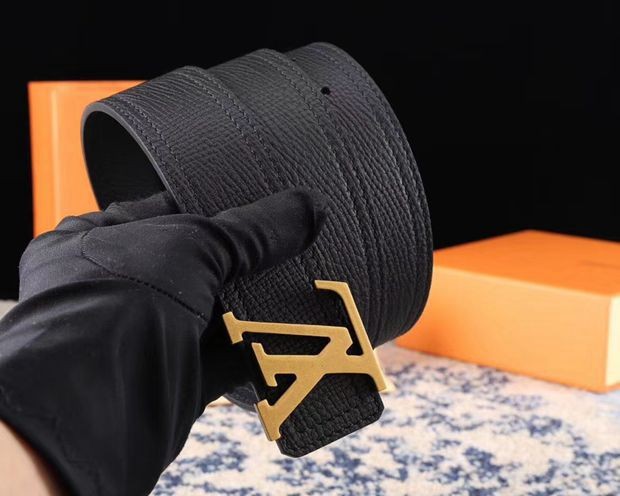 LV MADEinSpain 牛皮 十字紋 寬4cm-9