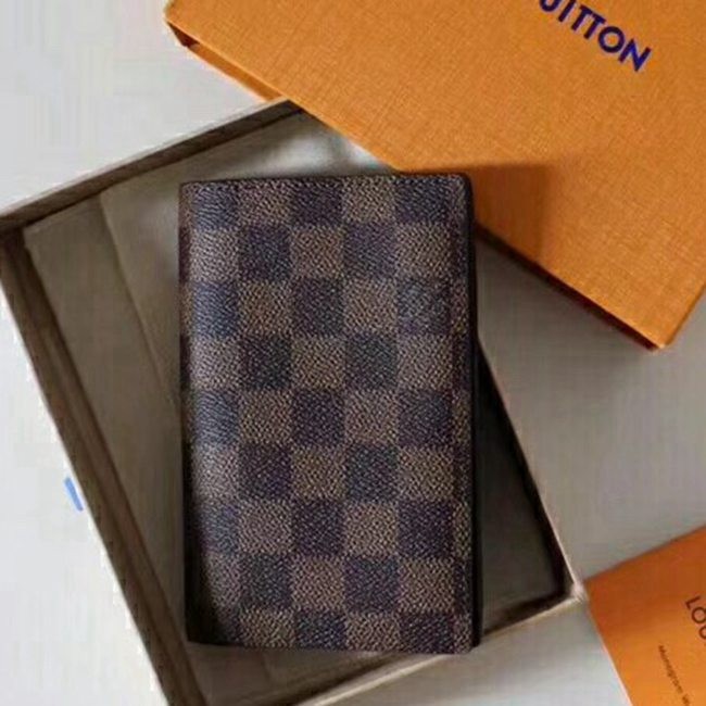 M60181 Monogram帆布旅遊證件套 咖啡格 10x14cm
