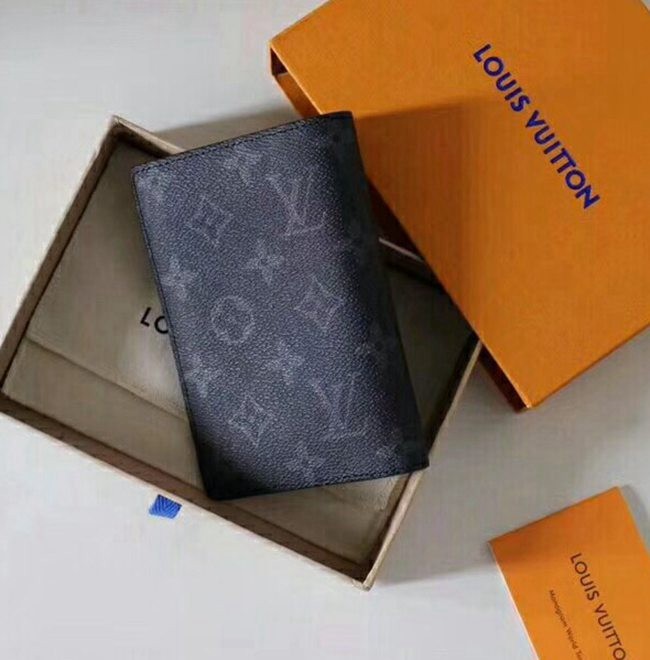 M60181 Monogram帆布旅遊證件套 黑花 10x14cm-3