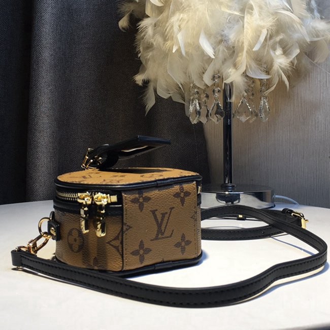 M68276 MINI BOITE CHAPEAU 手袋-4