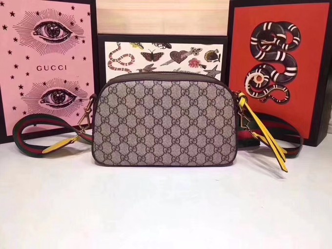 476466彩色肩帶和古銅魚嘴扣 斜背包 黃色-3
