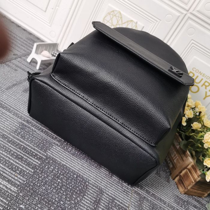 M57079 M59325 Aerogram 黑色 雙肩包43x30x14cm-3