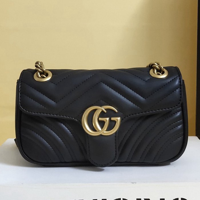 446744 Gucci Marmont 絎縫肩背包 22*13*6cm
