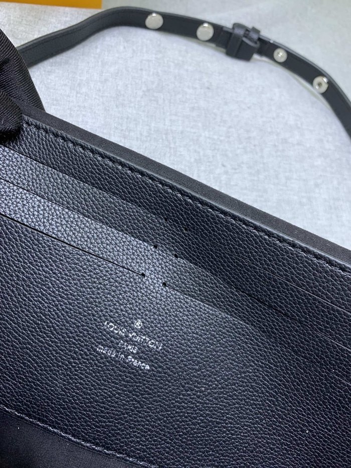 M56088 Lockme 手包23.5x16x5.5cm-7