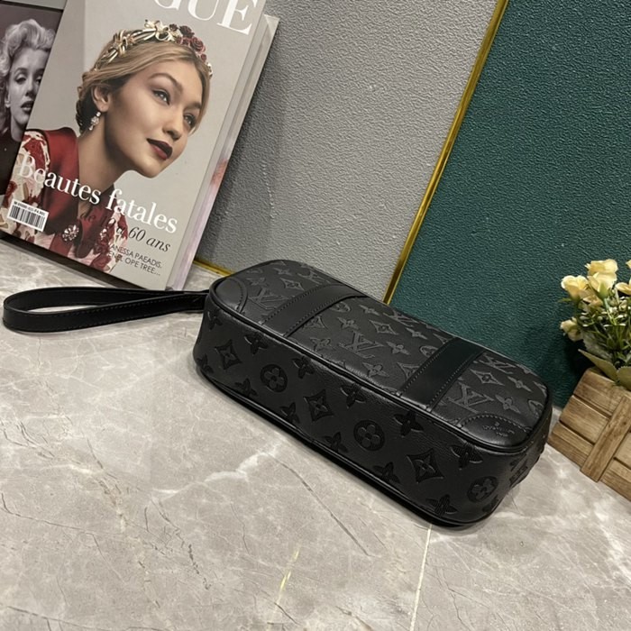 M82076 壓花 Pochette Kasai 手拿包25x16x6.5cm-3