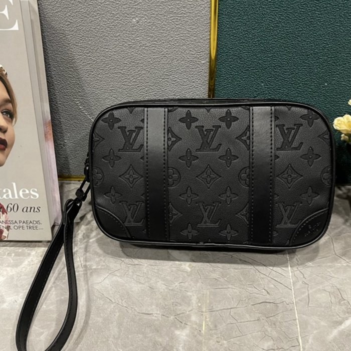 M82076 壓花 Pochette Kasai 手拿包25x16x6.5cm