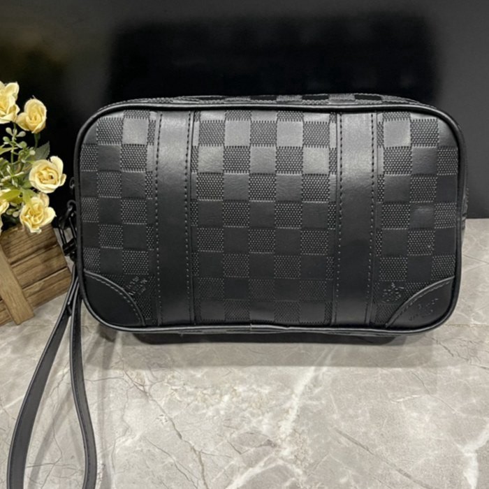 M82076 壓格 Pochette Kasai 手拿包25x16x6.5cm