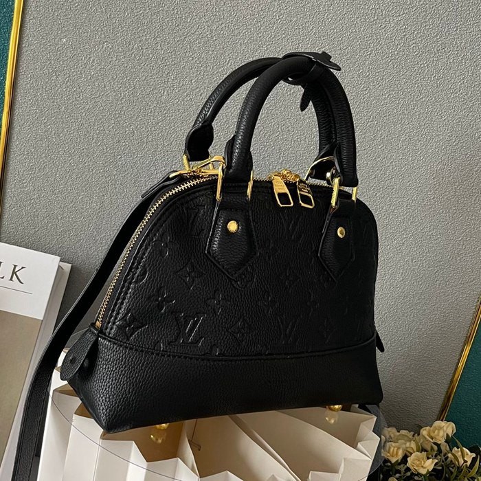 M44829 NEO 黑壓花 Empreinte皮革 貝殼包 25x18x12cm-2