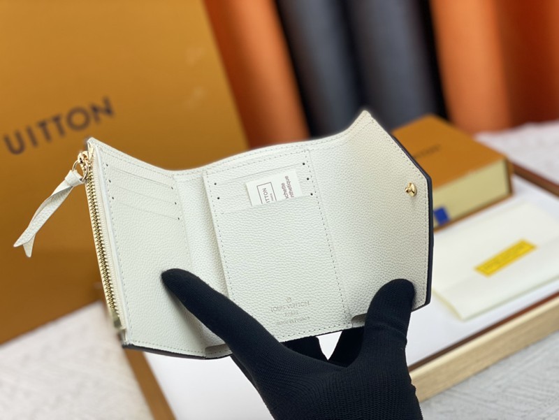 m80086 VICTORINE 錢夾 白金色12x9.5x1.5-7