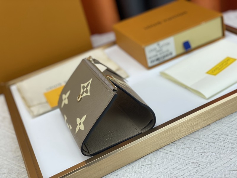 m80086 VICTORINE 錢夾 灰色12x9.5x1.5-2