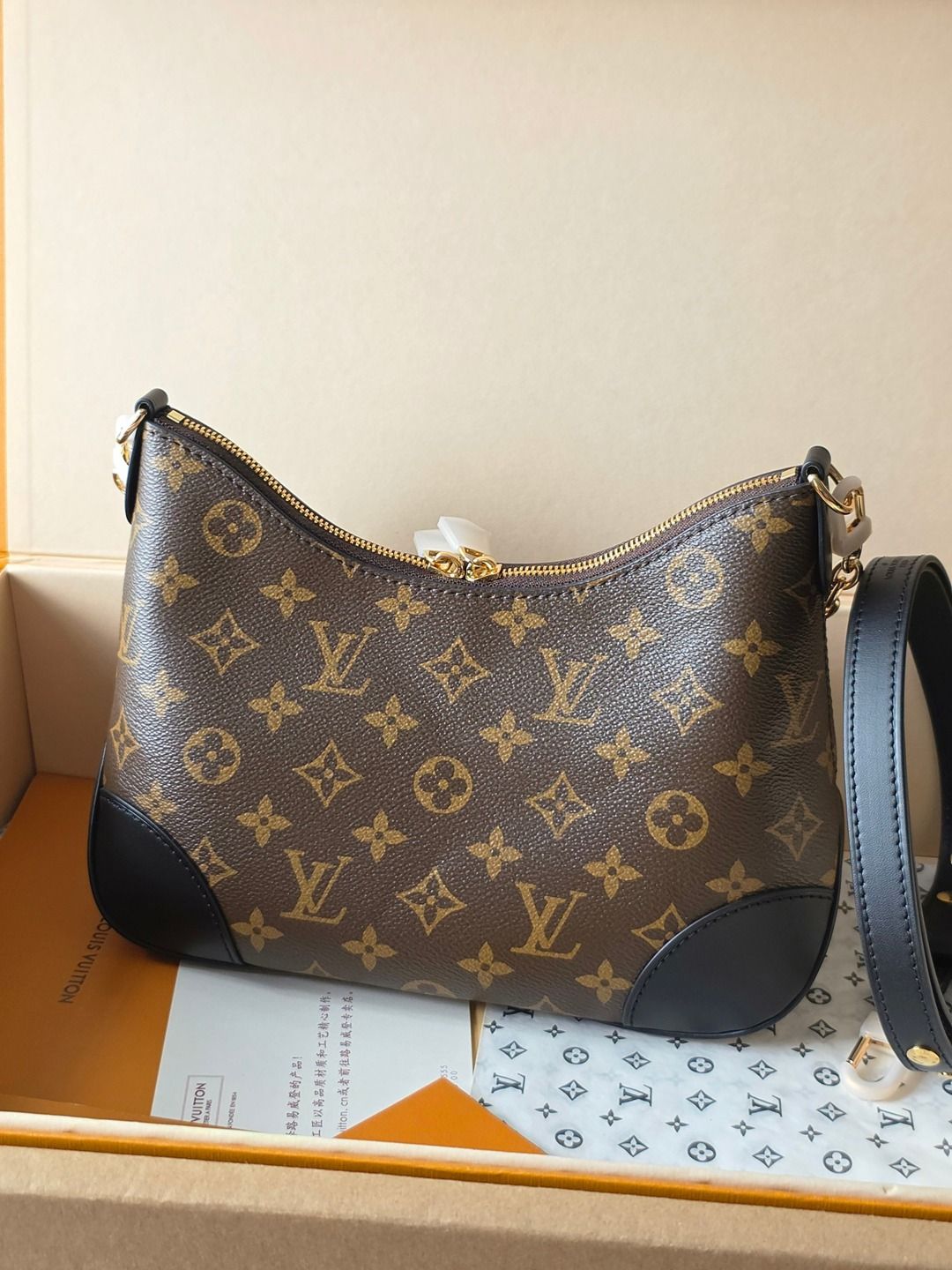 M45831 Boulogne老花牛角包-2