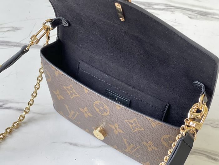 M80559  頂級原單 黑色 Padlock on Strap 手袋 19x11x3cm-2