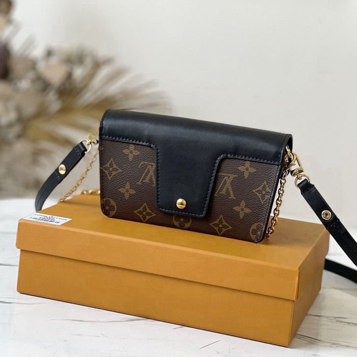 M80559  頂級原單 黑色 Padlock on Strap 手袋 19x11x3cm-4