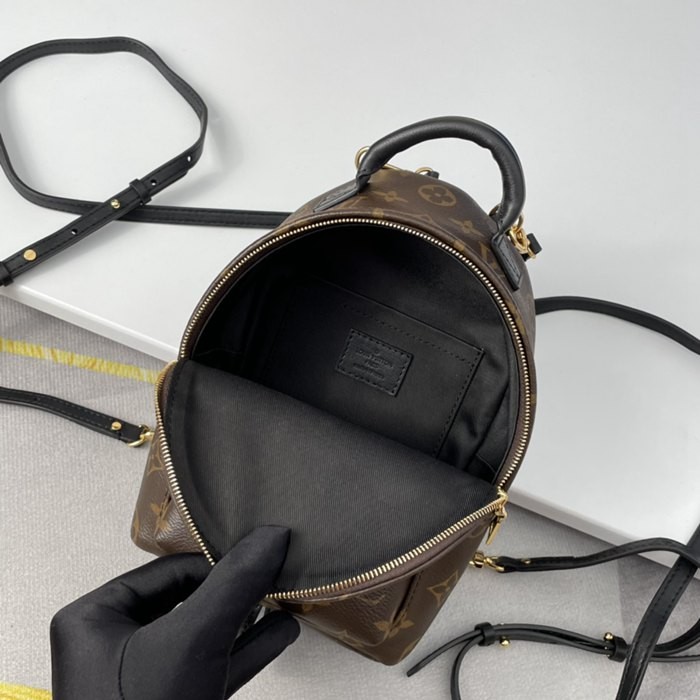 M44873 Nicolas Ghesquiere -8