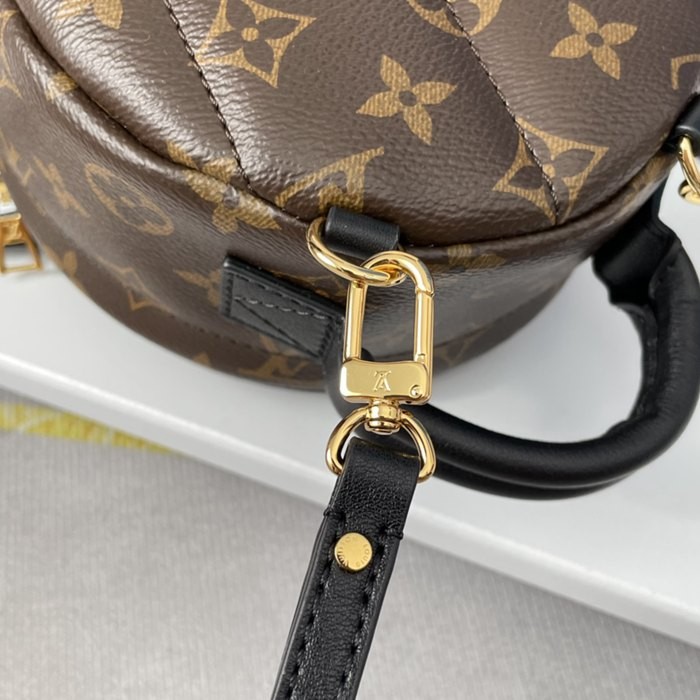M44873 Nicolas Ghesquiere -7