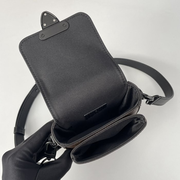 M81522 S-Lock Vertical Wearable 錢夾 12x19x7cm-7